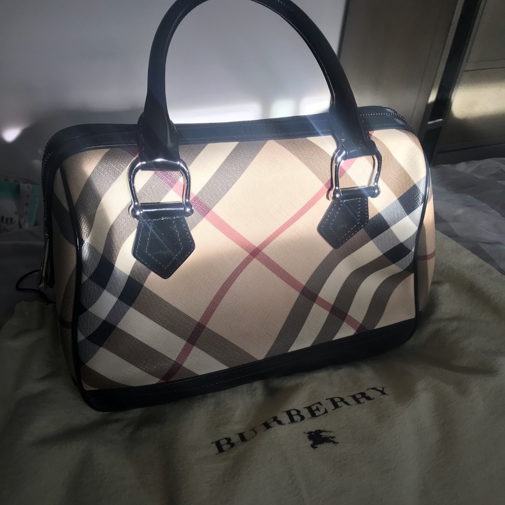 Used Burberry speedy bag